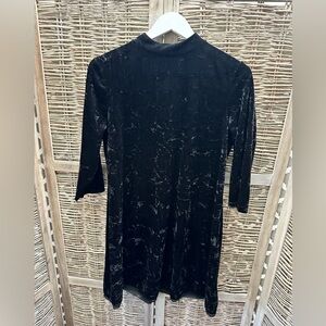 VERA WANG LING SLEEVE LBD -MEDIUM